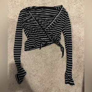 Woman’s small striped crop top
